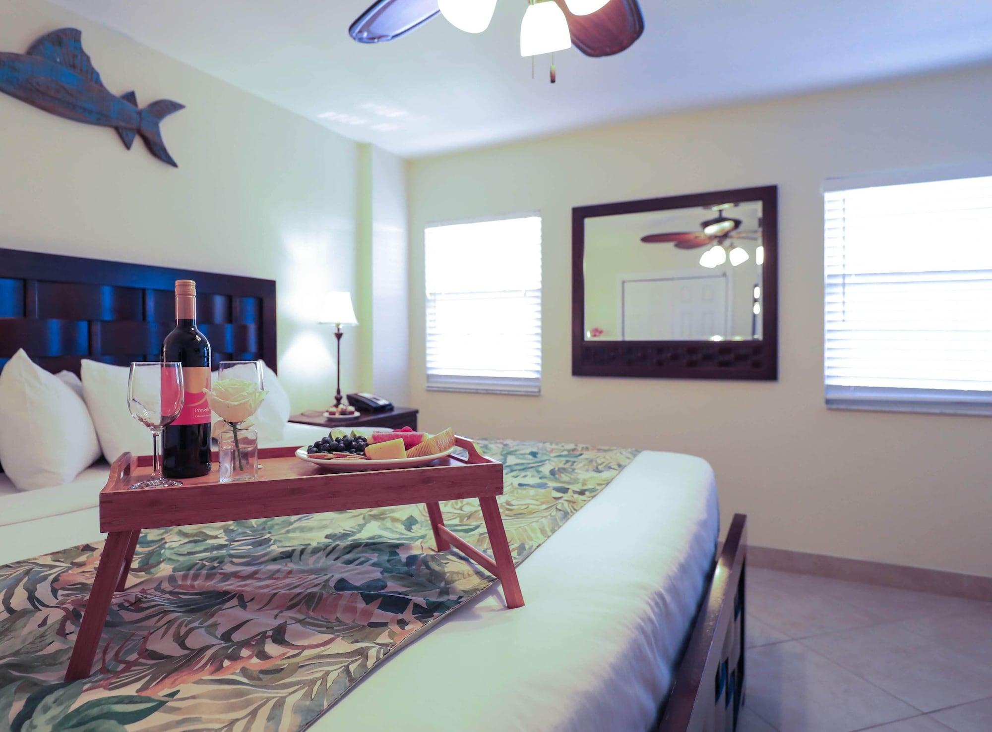 Ocean Pointe Suites At Кі-Ларго Екстер'єр фото